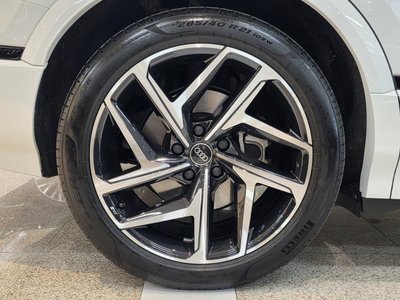 صورة 6 لـ 2025 AUDI Q6 E-TRON