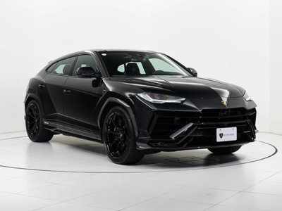 LAMBORGHINI URUS - 2