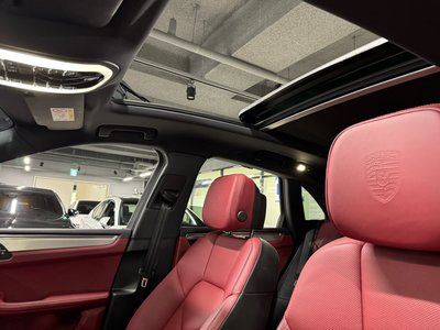 صورة مصغرة 14 لـ 2022 Porsche MACAN