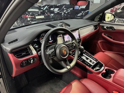 2022 Porsche MACAN — фото 3