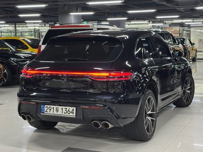 2022 Porsche MACAN — фото 2