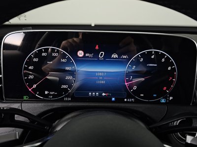 MERCEDES-BENZ E-CLASS - 8