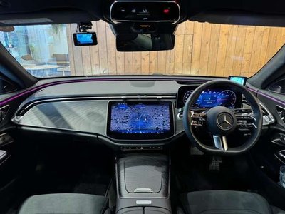 MERCEDES-BENZ E-CLASS - 9