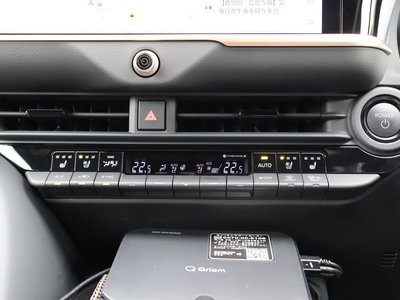 2025 Toyota CROWN SPORT photo 8