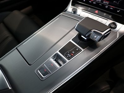 2025 AUDI A6 AVANT — миниатюра 18