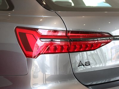 2025 AUDI A6 AVANT — миниатюра 30