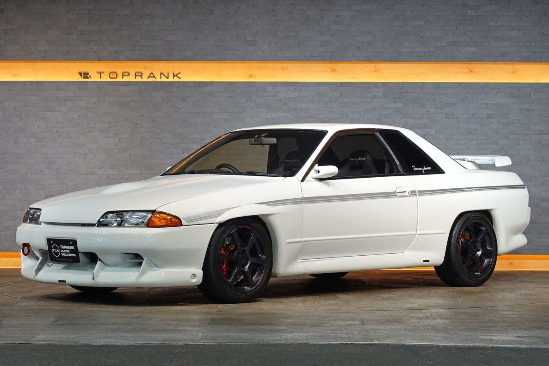 NISSAN SKYLINE COUPE - View 1