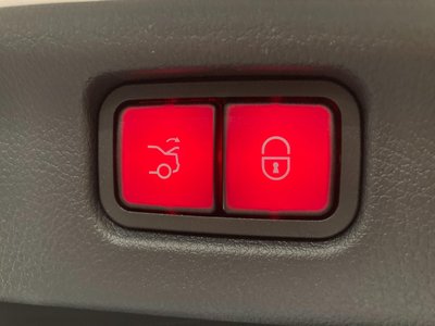 MERCEDES-BENZ C-CLASS - 7