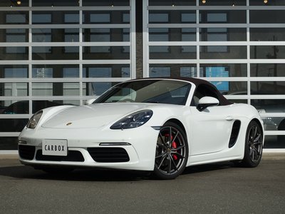 PORSCHE 718 BOXSTER