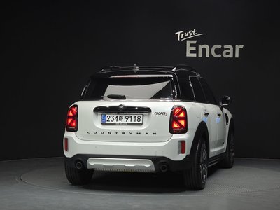 MINI COUNTRYMAN - 3