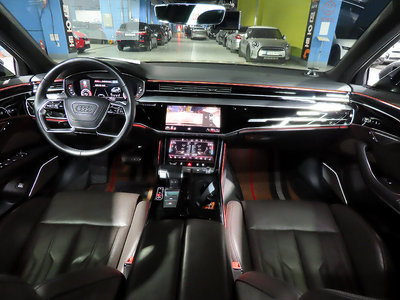 AUDI A8 - 6