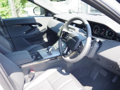 صورة 9 لـ 2025 LAND Rover RANGE ROVER EVOQUE