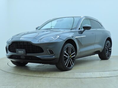 ASTON MARTIN DBX