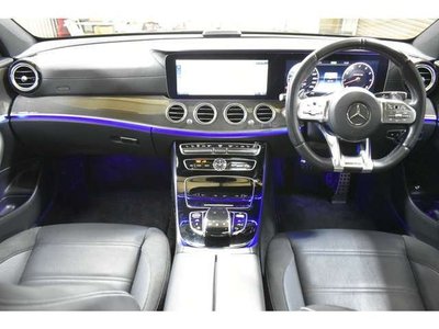 MERCEDES-BENZ E-CLASS - 2