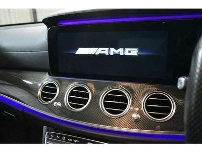 MERCEDES-BENZ E-CLASS - 10