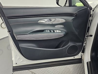 2021 Genesis GV70 — миниатюра 14