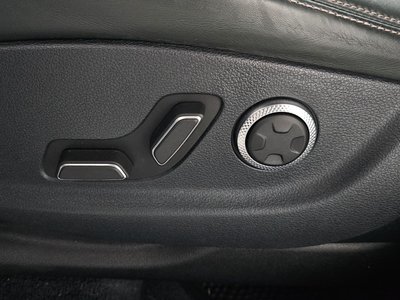 2021 Genesis GV70 — миниатюра 35
