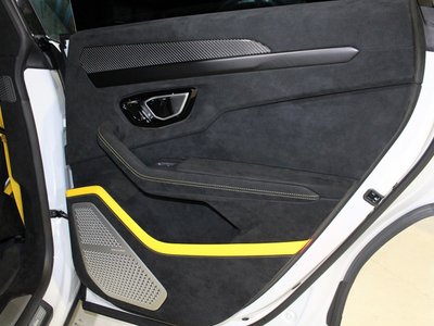 2023 Lamborghini URUS — миниатюра 106