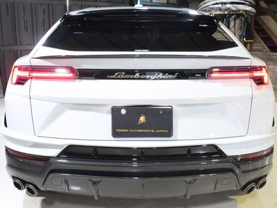 2023 Lamborghini URUS — фото 8