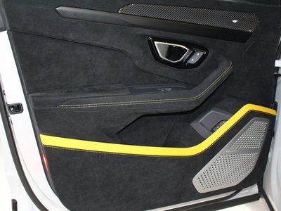 2023 Lamborghini URUS — миниатюра 84