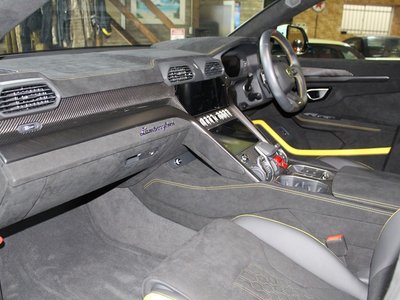 2023 Lamborghini URUS — миниатюра 93