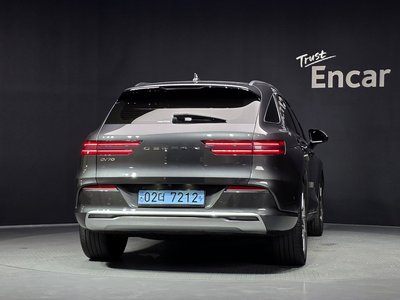 2022 Genesis ELECTRIFIED GV70 photo 4