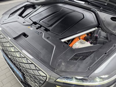 2022 Genesis ELECTRIFIED GV70 photo 7