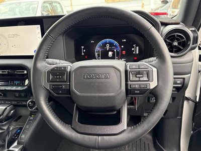 TOYOTA LAND CRUISER - 4