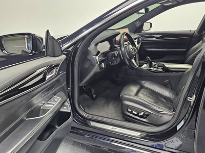 BMW 6 SERIES GT - 10