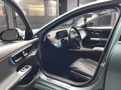 MERCEDES-BENZ E-CLASS - 10