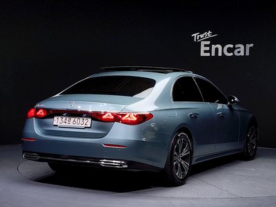 MERCEDES-BENZ E-CLASS - 3