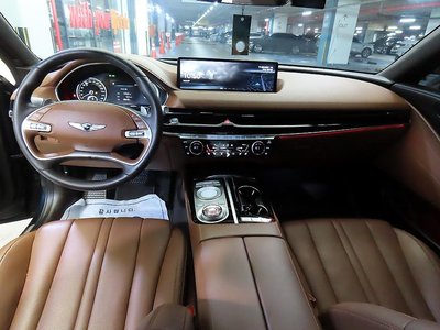 GENESIS G80 (RG3) - 10