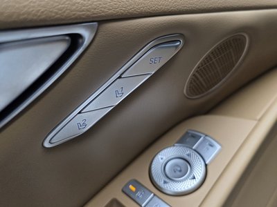 2025 Genesis G80 (RG3) thumbnail 16