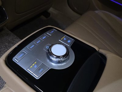 2025 Genesis G80 (RG3) thumbnail 18