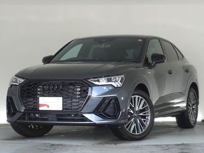 AUDI Q3 - 1