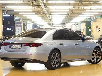 MERCEDES-BENZ E-CLASS - 5