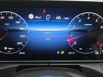 MERCEDES-BENZ C-CLASS - 8