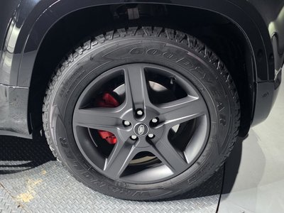 LAND ROVER DEFENDER - 6