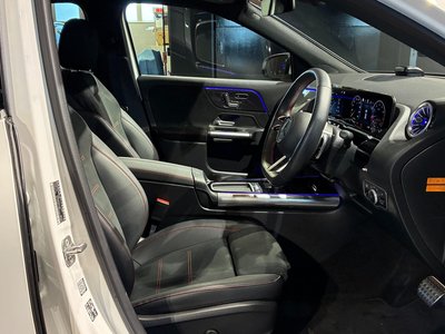 MERCEDES-BENZ GLA - 4