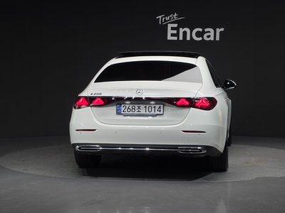 MERCEDES-BENZ E-CLASS - 3