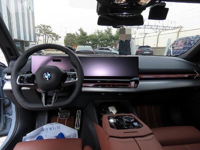 BMW 5 SERIES - 5