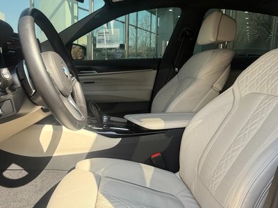 BMW 6 SERIES GT - 10