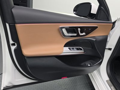 2025 Mercedes-BENZ E-CLASS — миниатюра 14