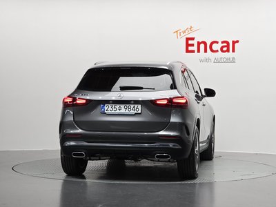 MERCEDES-BENZ GLA - 3