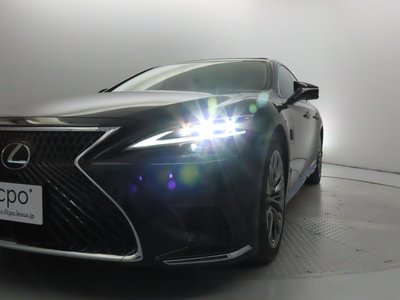 LEXUS LS - 7