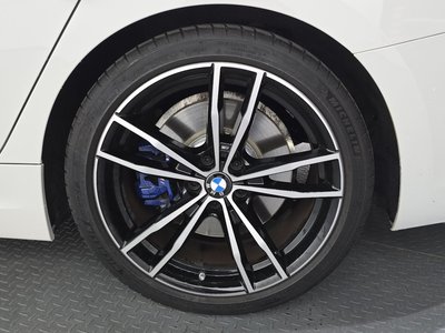 2022 BMW 3 SERIES photo 8