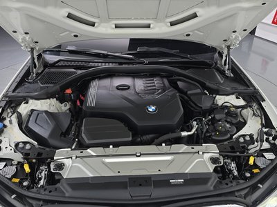 2022 BMW 3 SERIES photo 7