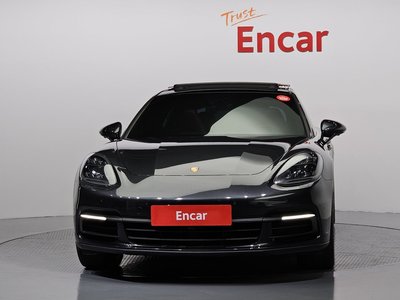 PORSCHE PANAMERA - 2