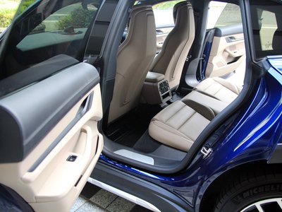 2022 Porsche TAYCAN 缩略图 51