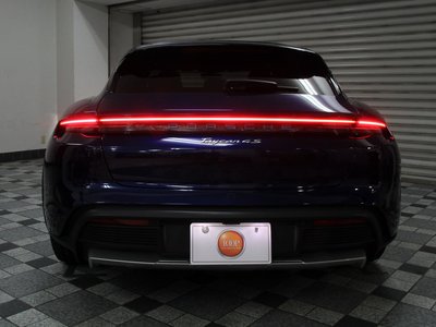 2022 Porsche TAYCAN 缩略图 11